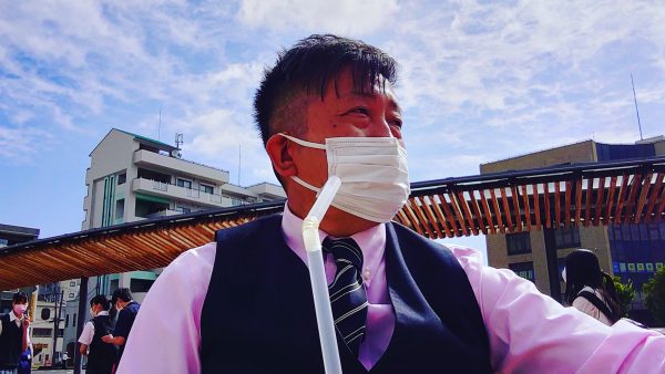 牛久駅東口ロータリーにてコーヒータイム