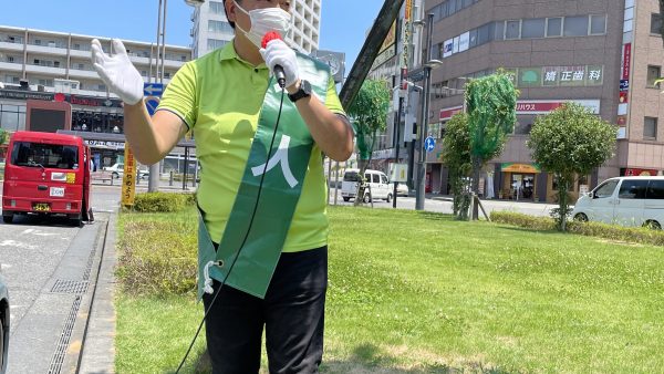 ４連休の初日は街頭演説キャラバン隊