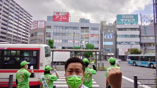 取手駅東口にて立憲民主党の政策を訴える