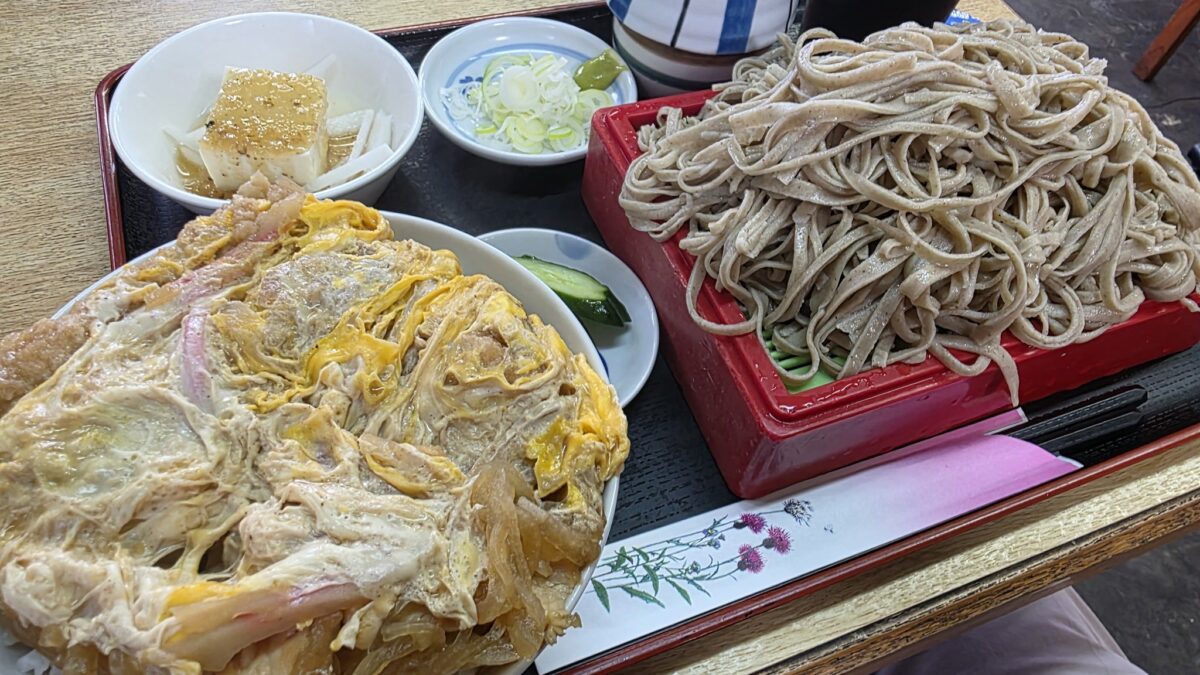 【境町で出会った、驚きのお蕎麦セット】